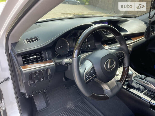 Білий Лексус ЕС, об'ємом двигуна 3.5 л та пробігом 77 тис. км за 28600 $, фото 38 на Automoto.ua