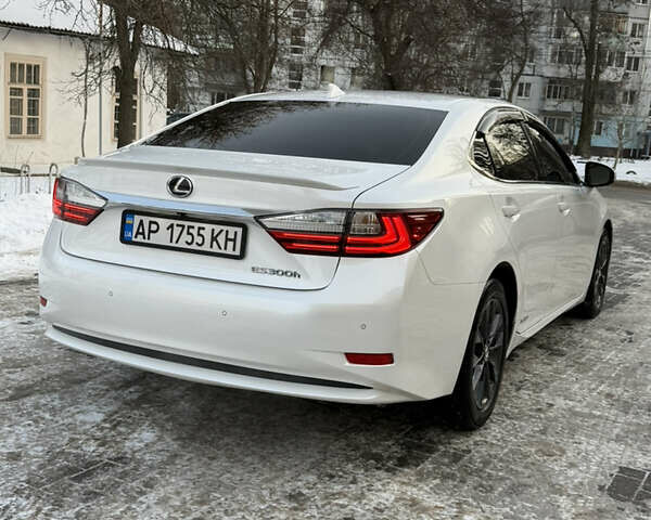 Белый Лексус ЕС, объемом двигателя 2.49 л и пробегом 125 тыс. км за 24000 $, фото 8 на Automoto.ua