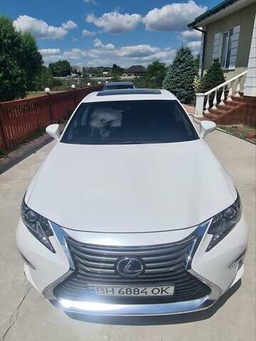 Белый Лексус ЕС, объемом двигателя 2.49 л и пробегом 82 тыс. км за 28800 $, фото 1 на Automoto.ua