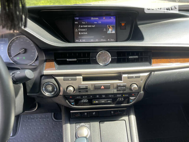 Білий Лексус ЕС, об'ємом двигуна 3.5 л та пробігом 110 тис. км за 28600 $, фото 42 на Automoto.ua