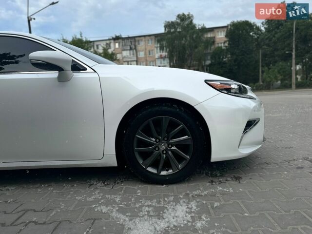 Білий Лексус ЕС, об'ємом двигуна 2.49 л та пробігом 135 тис. км за 20600 $, фото 4 на Automoto.ua