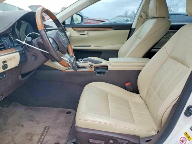 Белый Лексус ЕС, объемом двигателя 2.5 л и пробегом 68 тыс. км за 6500 $, фото 6 на Automoto.ua