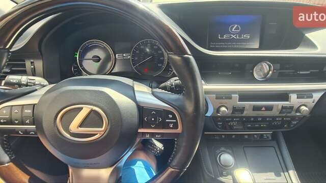 Белый Лексус ЕС, объемом двигателя 2.49 л и пробегом 82 тыс. км за 28800 $, фото 19 на Automoto.ua