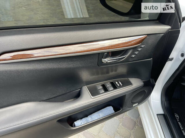 Білий Лексус ЕС, об'ємом двигуна 3.5 л та пробігом 110 тис. км за 28600 $, фото 32 на Automoto.ua