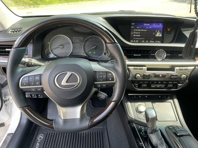 Білий Лексус ЕС, об'ємом двигуна 3.5 л та пробігом 77 тис. км за 28600 $, фото 40 на Automoto.ua