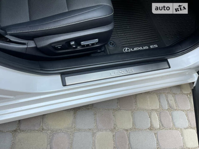Білий Лексус ЕС, об'ємом двигуна 3.5 л та пробігом 77 тис. км за 28600 $, фото 54 на Automoto.ua
