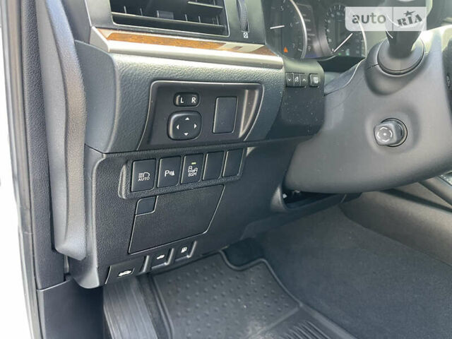 Білий Лексус ЕС, об'ємом двигуна 3.5 л та пробігом 110 тис. км за 28600 $, фото 39 на Automoto.ua