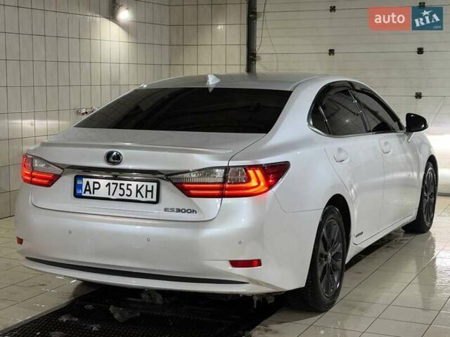 Белый Лексус ЕС, объемом двигателя 2.5 л и пробегом 150 тыс. км за 22900 $, фото 5 на Automoto.ua