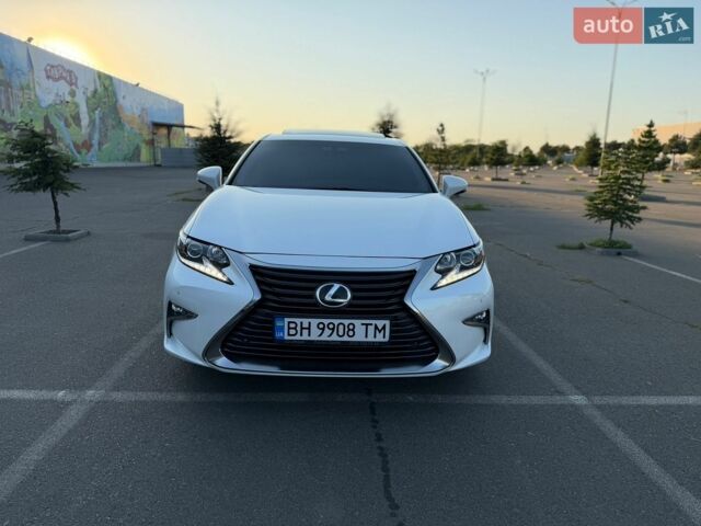 Белый Лексус ЕС, объемом двигателя 2.49 л и пробегом 139 тыс. км за 24899 $, фото 3 на Automoto.ua