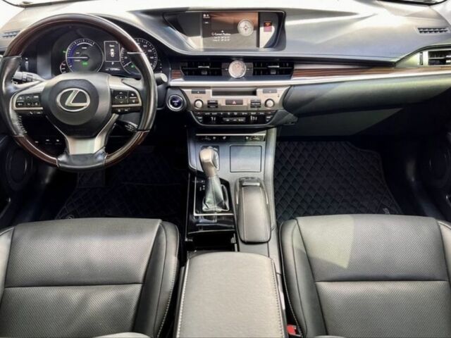 Білий Лексус ЕС, об'ємом двигуна 2.5 л та пробігом 158 тис. км за 24000 $, фото 6 на Automoto.ua