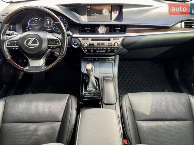 Белый Лексус ЕС, объемом двигателя 2.49 л и пробегом 125 тыс. км за 24000 $, фото 20 на Automoto.ua