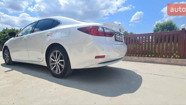 Белый Лексус ЕС, объемом двигателя 2.49 л и пробегом 82 тыс. км за 28800 $, фото 6 на Automoto.ua