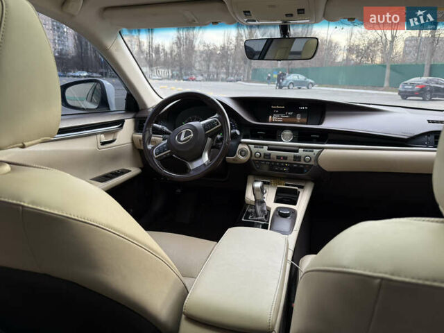 Белый Лексус ЕС, объемом двигателя 2.49 л и пробегом 138 тыс. км за 26000 $, фото 15 на Automoto.ua