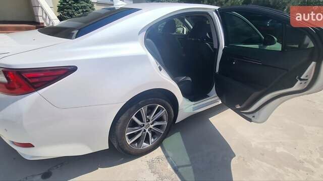 Белый Лексус ЕС, объемом двигателя 2.49 л и пробегом 82 тыс. км за 28800 $, фото 12 на Automoto.ua