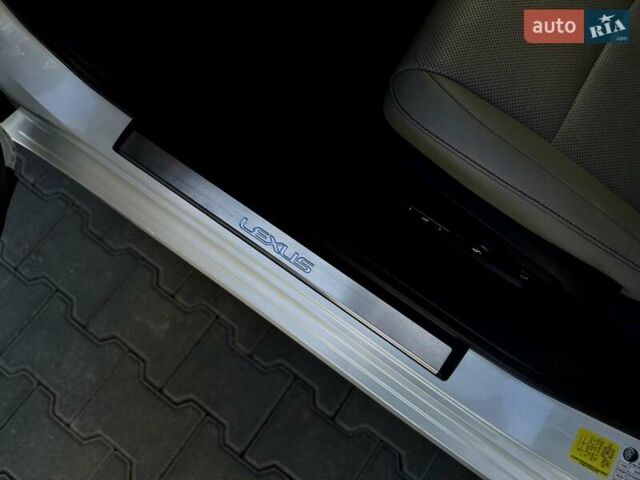 Белый Лексус ЕС, объемом двигателя 2.49 л и пробегом 126 тыс. км за 21300 $, фото 50 на Automoto.ua