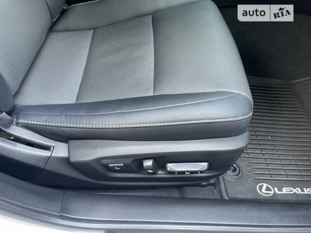 Білий Лексус ЕС, об'ємом двигуна 3.5 л та пробігом 77 тис. км за 28600 $, фото 51 на Automoto.ua