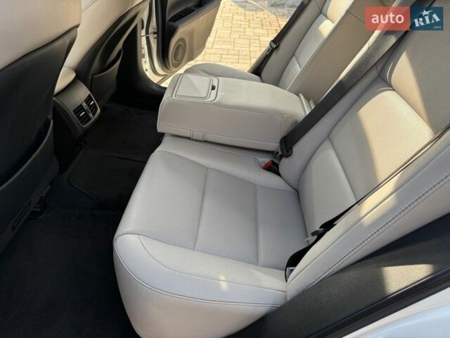 Белый Лексус ЕС, объемом двигателя 3.5 л и пробегом 175 тыс. км за 23400 $, фото 38 на Automoto.ua