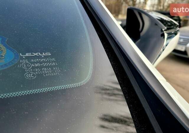 Белый Лексус ЕС, объемом двигателя 2.5 л и пробегом 128 тыс. км за 28000 $, фото 9 на Automoto.ua