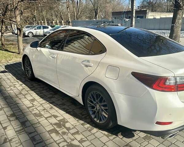 Белый Лексус ЕС, объемом двигателя 2.49 л и пробегом 54 тыс. км за 28500 $, фото 13 на Automoto.ua