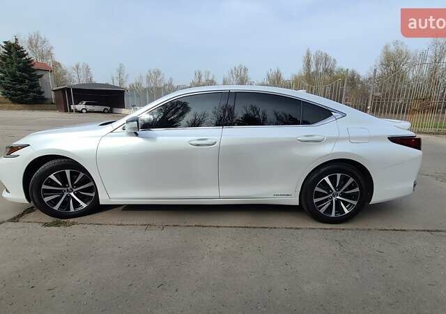 Белый Лексус ЕС, объемом двигателя 2.5 л и пробегом 113 тыс. км за 29999 $, фото 6 на Automoto.ua