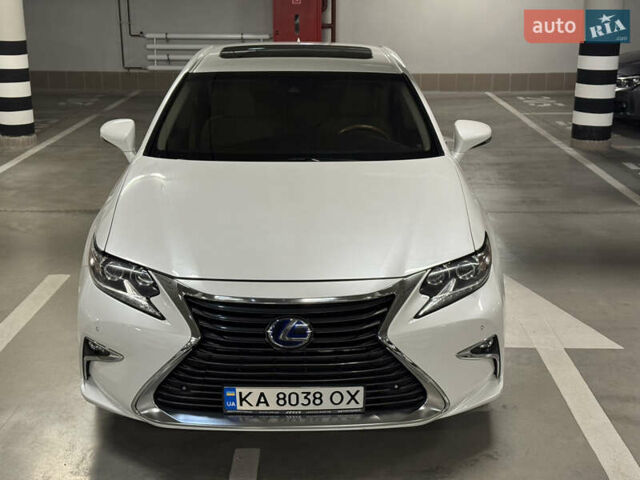 Белый Лексус ЕС, объемом двигателя 2.5 л и пробегом 100 тыс. км за 29700 $, фото 8 на Automoto.ua