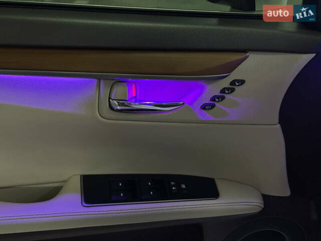 Белый Лексус ЕС, объемом двигателя 2.5 л и пробегом 100 тыс. км за 29700 $, фото 12 на Automoto.ua