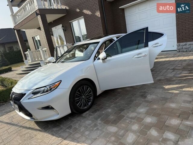 Белый Лексус ЕС, объемом двигателя 3.5 л и пробегом 175 тыс. км за 23400 $, фото 61 на Automoto.ua