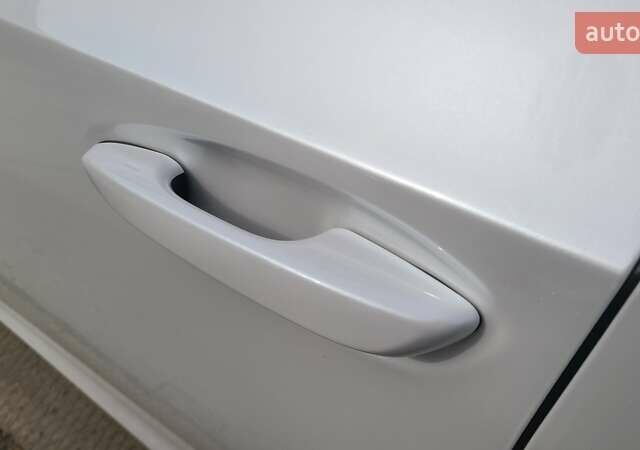 Белый Лексус ЕС, объемом двигателя 2.5 л и пробегом 128 тыс. км за 28000 $, фото 11 на Automoto.ua