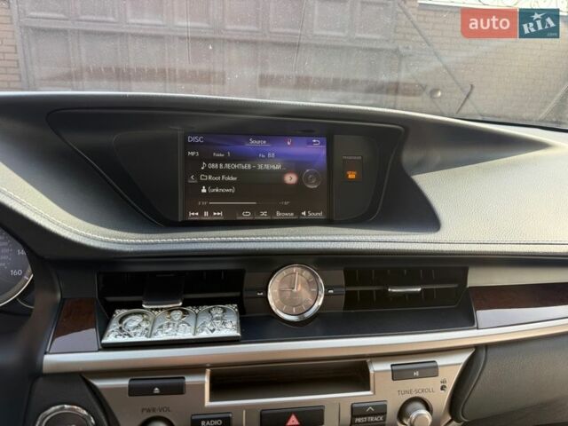 Белый Лексус ЕС, объемом двигателя 3.5 л и пробегом 175 тыс. км за 23400 $, фото 50 на Automoto.ua