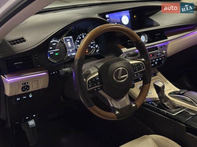 Белый Лексус ЕС, объемом двигателя 2.5 л и пробегом 100 тыс. км за 29700 $, фото 15 на Automoto.ua