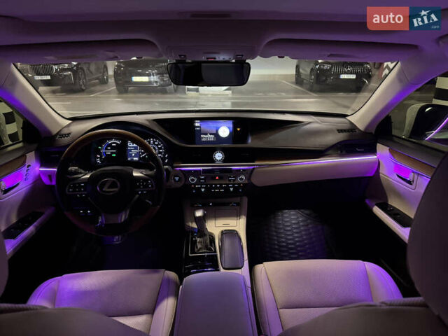Белый Лексус ЕС, объемом двигателя 2.5 л и пробегом 100 тыс. км за 29700 $, фото 24 на Automoto.ua