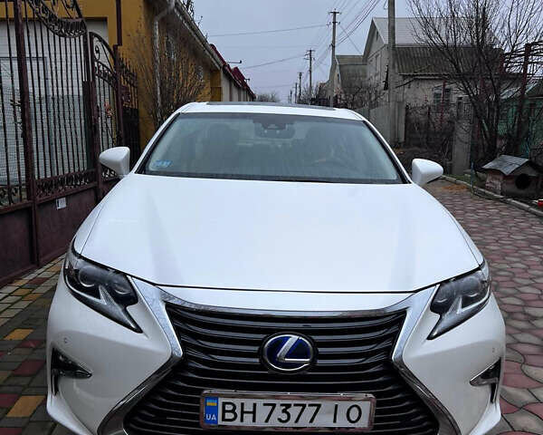 Белый Лексус ЕС, объемом двигателя 2.5 л и пробегом 83 тыс. км за 29500 $, фото 2 на Automoto.ua