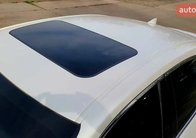 Белый Лексус ЕС, объемом двигателя 2.5 л и пробегом 128 тыс. км за 28000 $, фото 10 на Automoto.ua