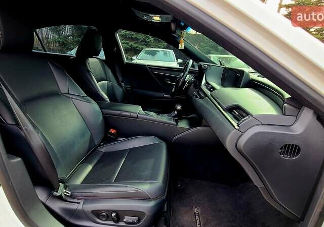 Белый Лексус ЕС, объемом двигателя 2.5 л и пробегом 128 тыс. км за 28000 $, фото 29 на Automoto.ua