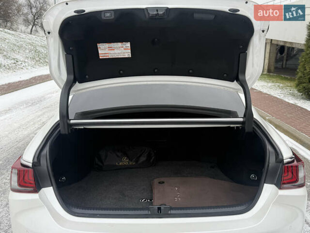 Белый Лексус ЕС, объемом двигателя 2.5 л и пробегом 54 тыс. км за 35000 $, фото 18 на Automoto.ua