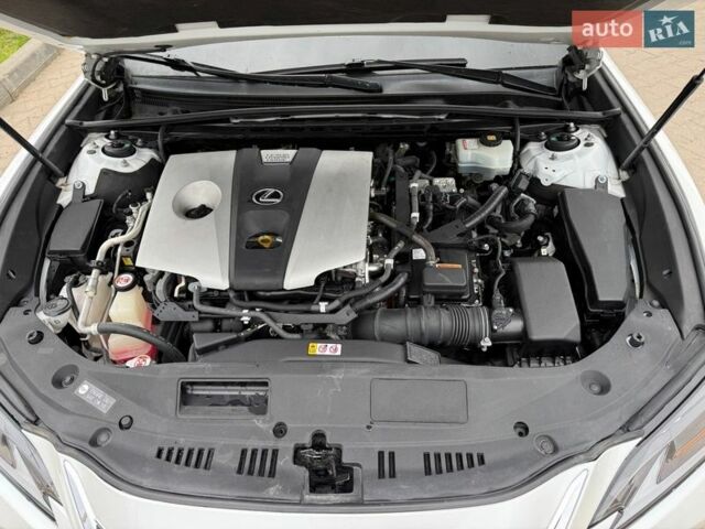 Белый Лексус ЕС, объемом двигателя 2.49 л и пробегом 115 тыс. км за 31500 $, фото 29 на Automoto.ua