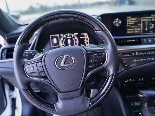 Белый Лексус ЕС, объемом двигателя 3.5 л и пробегом 86 тыс. км за 34000 $, фото 21 на Automoto.ua