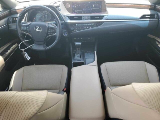 Белый Лексус ЕС, объемом двигателя 2.5 л и пробегом 31 тыс. км за 11500 $, фото 7 на Automoto.ua
