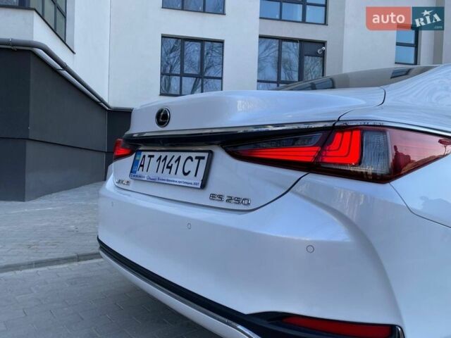 Білий Лексус ЕС, об'ємом двигуна 2.49 л та пробігом 37 тис. км за 37000 $, фото 7 на Automoto.ua