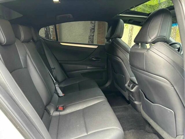 Белый Лексус ЕС, объемом двигателя 3.5 л и пробегом 59 тыс. км за 19700 $, фото 14 на Automoto.ua