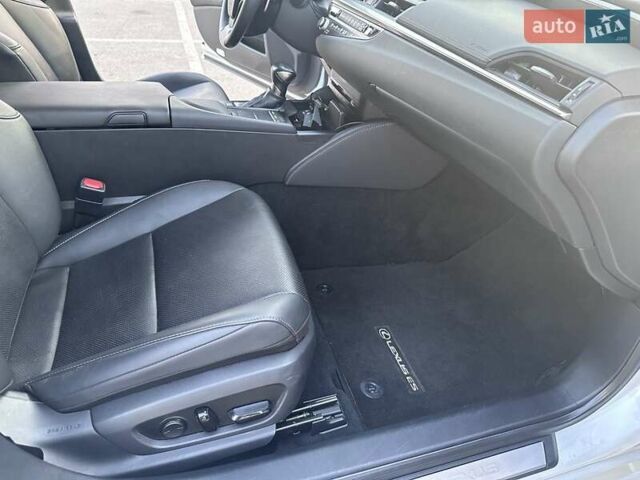 Білий Лексус ЕС, об'ємом двигуна 2.49 л та пробігом 52 тис. км за 34500 $, фото 32 на Automoto.ua