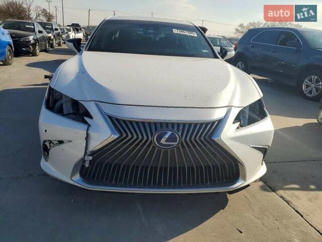 Белый Лексус ЕС, объемом двигателя 2.49 л и пробегом 134 тыс. км за 13500 $, фото 4 на Automoto.ua