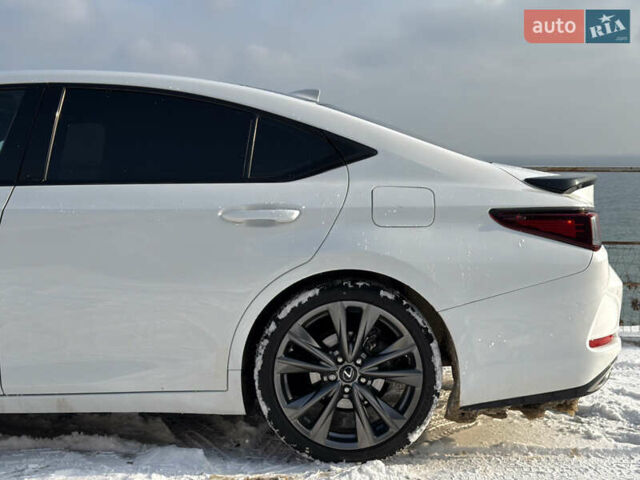 Белый Лексус ЕС, объемом двигателя 3.46 л и пробегом 79 тыс. км за 36900 $, фото 7 на Automoto.ua