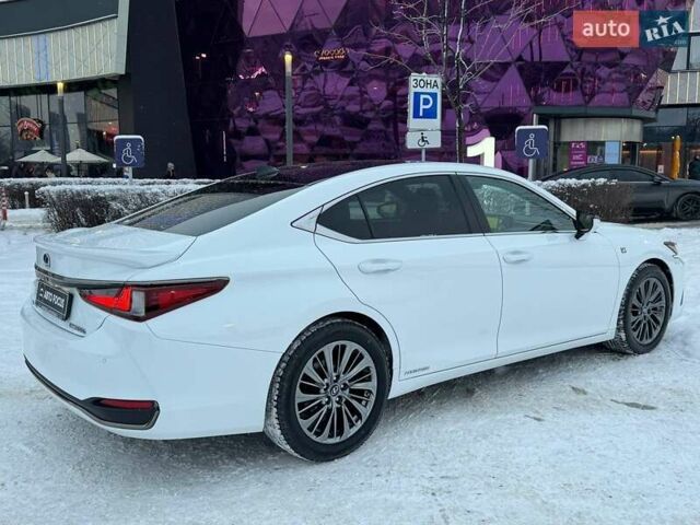 Белый Лексус ЕС, объемом двигателя 2.49 л и пробегом 84 тыс. км за 36990 $, фото 6 на Automoto.ua