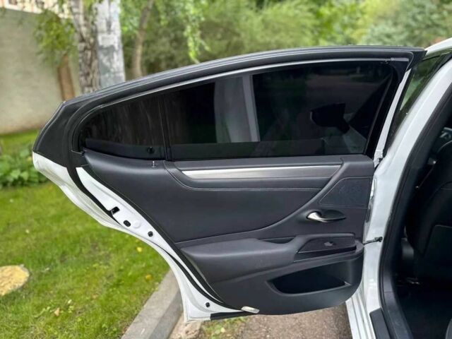 Белый Лексус ЕС, объемом двигателя 3.5 л и пробегом 59 тыс. км за 19700 $, фото 15 на Automoto.ua