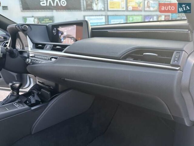 Білий Лексус ЕС, об'ємом двигуна 2.49 л та пробігом 52 тис. км за 34500 $, фото 27 на Automoto.ua