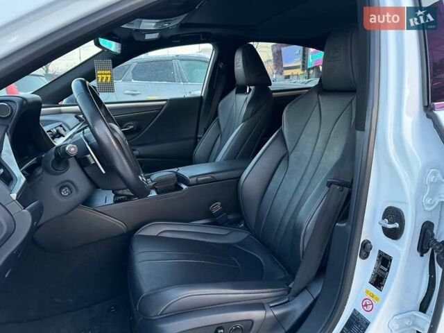Белый Лексус ЕС, объемом двигателя 2.49 л и пробегом 84 тыс. км за 36990 $, фото 7 на Automoto.ua