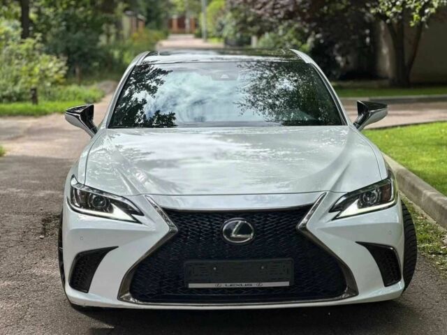 Белый Лексус ЕС, объемом двигателя 3.5 л и пробегом 59 тыс. км за 19700 $, фото 1 на Automoto.ua