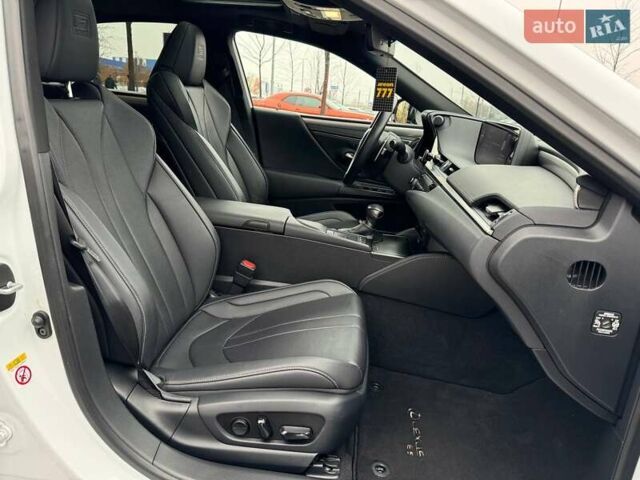 Белый Лексус ЕС, объемом двигателя 2.49 л и пробегом 84 тыс. км за 44990 $, фото 10 на Automoto.ua