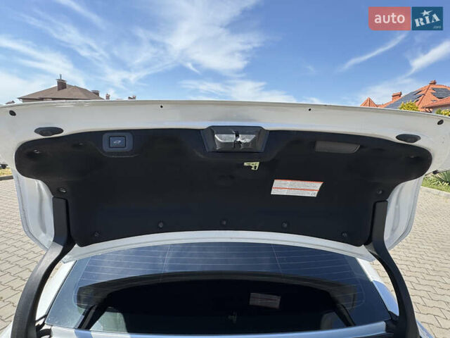 Белый Лексус ЕС, объемом двигателя 2.49 л и пробегом 73 тыс. км за 40500 $, фото 36 на Automoto.ua